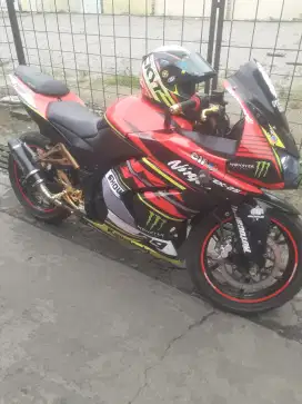 Kawasaki ninja 250cc tahun 2011