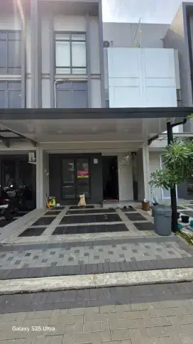 latinos district bsd city