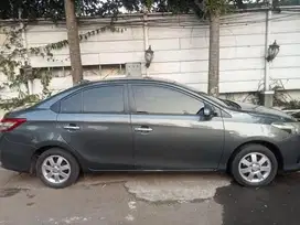 Toyota Limo 2014 Bensin