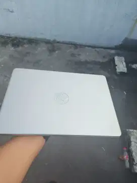 Laptop HP 14S-DQ5567TU
