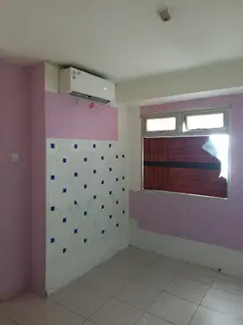 Sewa Apartemen gading nias EMERALD kosongan 1AC lt 7