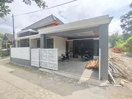 Rumah Baru Siap Huni Dekat Kampus UII, Timur Jalan Kaliurang.