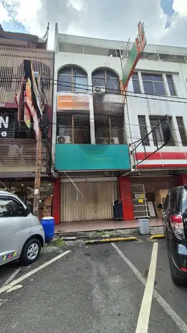 Disewakan Ruko di Boulevard Raya Kelapa Gading Jakarta Utara