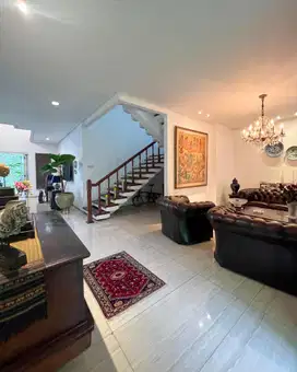 DIJUAL RUMAH MEWAH SIAP HUNI FURNISH DI KEBAYORAN BARU
