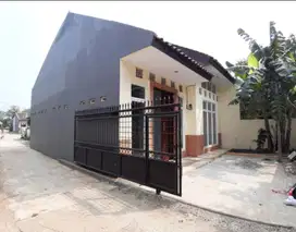 Kontrakan rumah hanya 5 menit ke stasiun Citayam