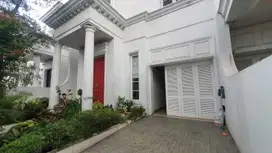 Sewa Rumah 3 BR Mewah di Bangka - Jakarta Selatan