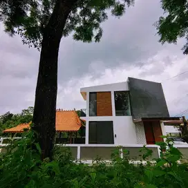 RUMAH  SEMI VILLA, SIAP HUNI, FULL FURNISH DI PAKEM, SLEMAN J