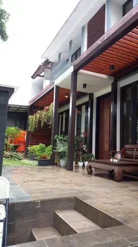 Disewakan Rumah Bagus 2 Lantai Kondisi Unfurnished Sangat Nyaman