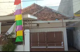 DIJUAL RUMAH DI SENEN JAKARTA PUSAT HARGA BAGUS/MURAH