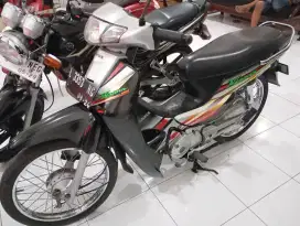 Motor Antik Honda Kirana Tahun 2004