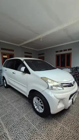 Xenia R Sporty 2013 MT