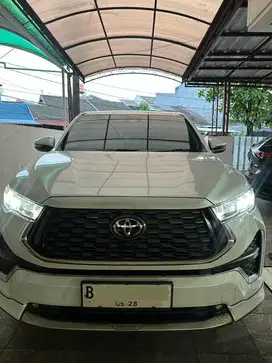 INNOVA ZENIX HYBRID TYPE Q MODELLISTA WHITE 2023 KM RENDAH