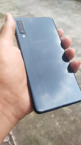 Samsung A7 2018 4/64 Mantaab Joss