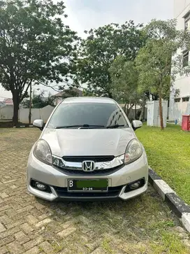 Mobilio 2015 E metik