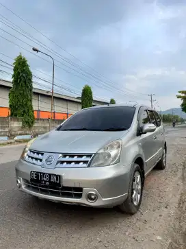 Grand Livina Xv Mt 2010