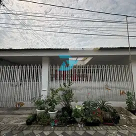 RUMAH SUTOREJO TENGAH 1,5 LANTAI STRATEGIS, NEGO