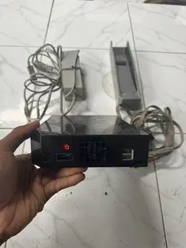 Nintendo Wii RVL-001 USA Mulus + Game Bonus