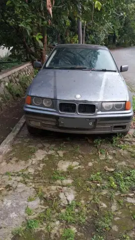 Bmw matic 318i thn 1997