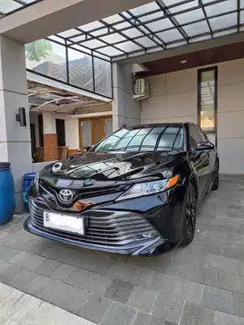 Camry 2.5 V AT2019 KM 32.000 Sunroof