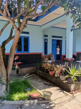 Rumah di Cisitu, Cimekar, Cileunyi. Dengan udara bersih dan sejuk.