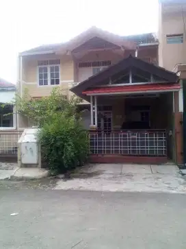 Disewakan Rumah 2 Lantai Di Taman Cimanggu Kota Bogor