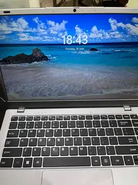 Dijual laptop advan Ram 4/ Ssd 512