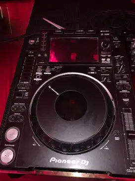 PIONEER DJ CDJ2000 (SECOND)