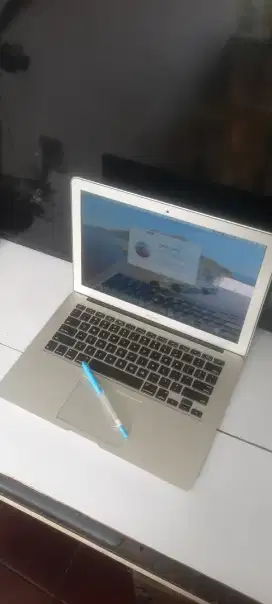 Macbook Air 2012 13 inch Core i5 Model A1466 4/256 Gb Not 2019 2020