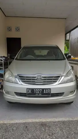 Kijang Innova Istimewa