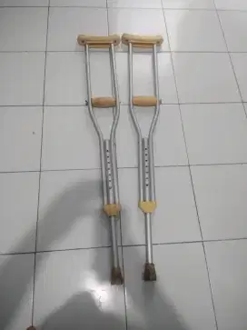 Tongkat sepasang