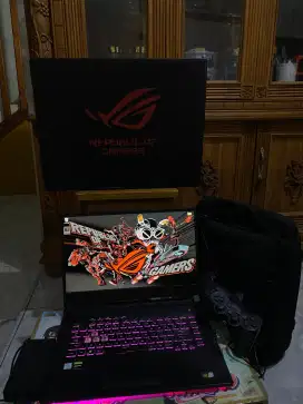 Laptop Asus ROG Strix I5 Gen 9