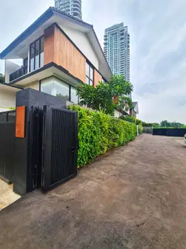 Rumah Dijual Kemang. Private Area, Dekat Mcd Kemang - NEGO