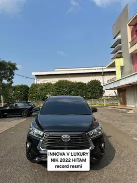 Toyota Innova V 2022 luxury tdp46jt captain seat  2023 / 2021 hitam