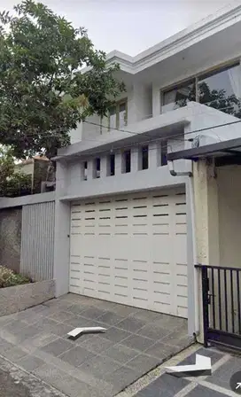 RUMAH BAGUS GAYUNGSARI DEKAT ROYAL PLAZA MASJID AGUNG KETINTANG SURABA