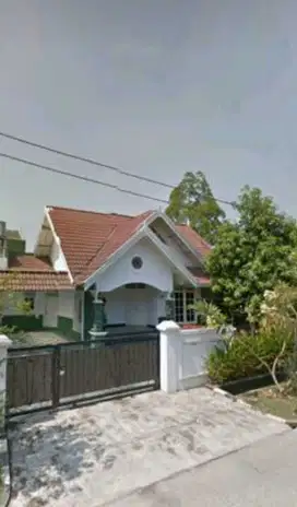 Rumah ok bebas banjir di jatiwaringin asri