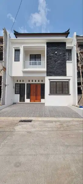 Rumah Bali berlantai dua garasi cukup 2 mobil  cimanggis depok