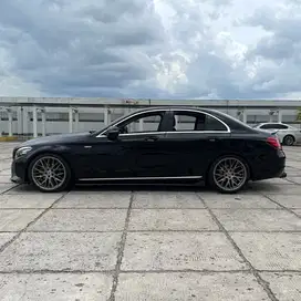 Mercedes-Benz C180 AMG  2019