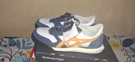 Onitsuka Tiger baru