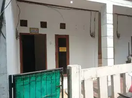 Disewakan Rumah Petak Besar Dekat Fly Over Pasar Rebo