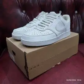 DIJUAL CEPAT SEPATU NIKE COURT VISION LOW NN ORIGINAL, SIZE 42