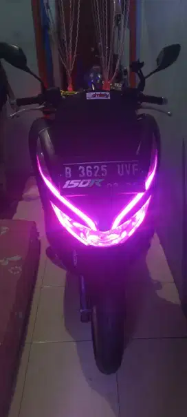 Dijual motor pcx CBS 150cc tahun 2020