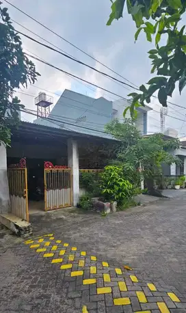 MURAH RUMAH DARMO INDAH TIMUR  DEKAT RS MITRA KELUARGA TANDES SURABAYA