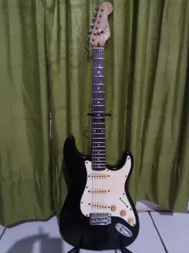 Squier strato by fender made in Korea vintage