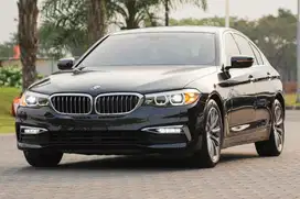 Selera Bos! BMW 520i Luxury Black 2018 Garansi! X5 x3 e300 e250 c200