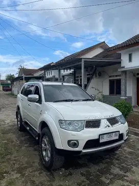 Dijual pajero dakar 4x4 tahun 2012