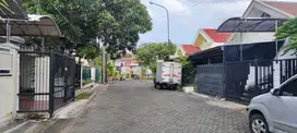 Rumah 2 Lantai Manyar Kertoadi Surabaya Kawasan Nyaman RIC.A244