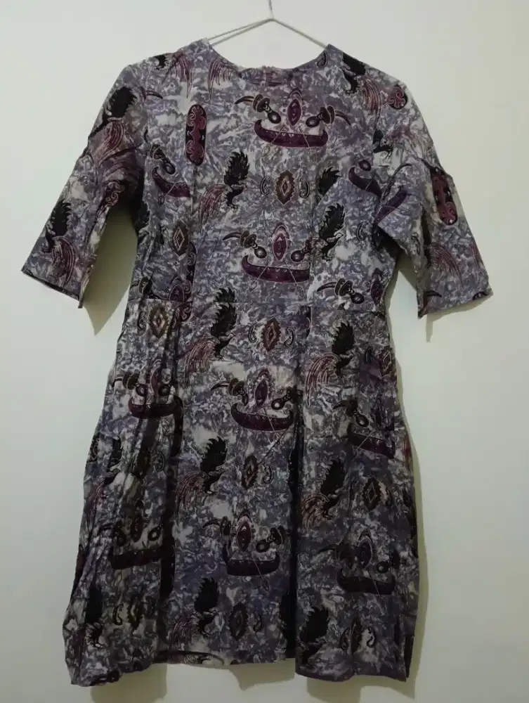 Baju batik setengah panjang