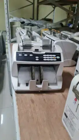 Mesin hitung uang Glory GFB 800