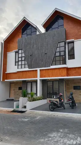 Rumah siap huni 2 lantai dekat Terminal Jatijajar Depok