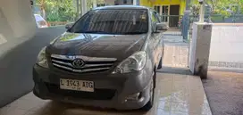 Toyota Kijang Innova 2008 Bensin